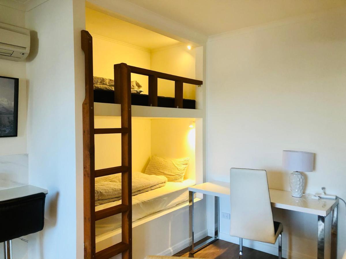 Lux Studio In Dunedin Central Екстер'єр фото